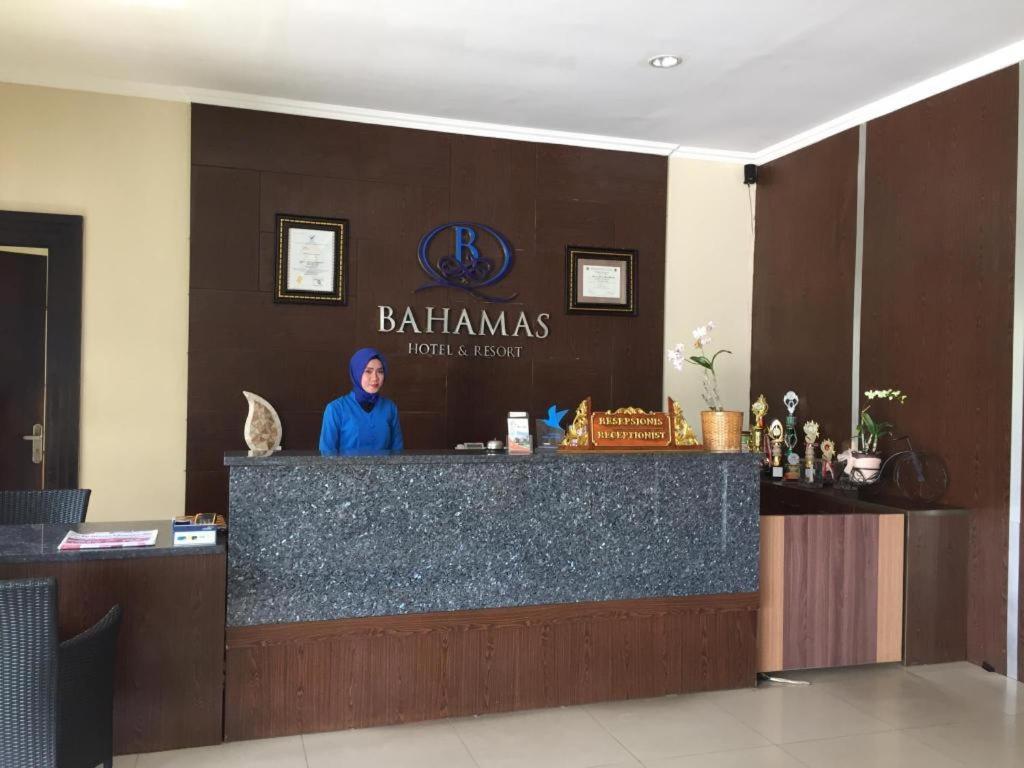 Bahamas Hotel & Resort Tanjung Pandan Eksteriør bilde