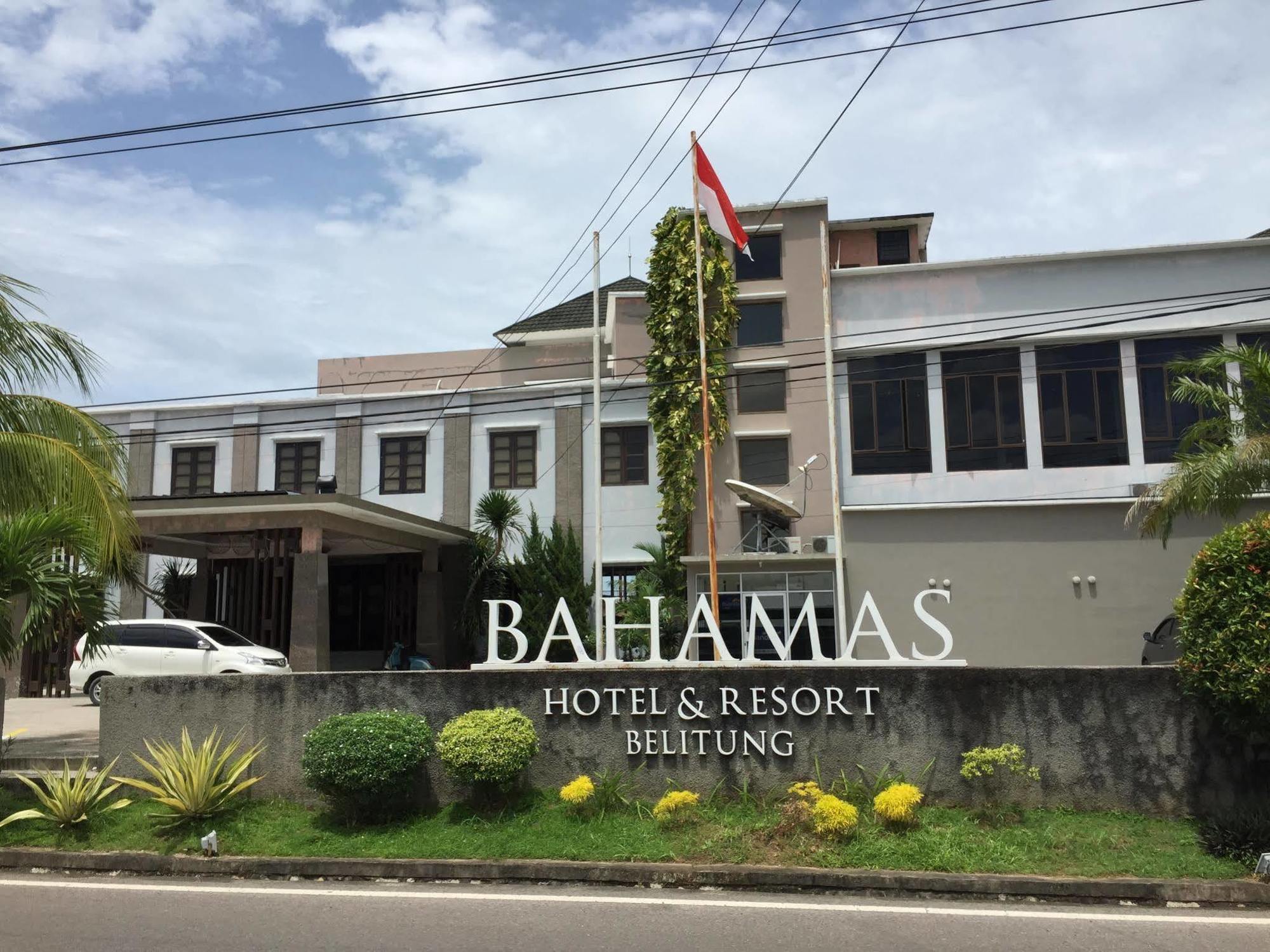 Bahamas Hotel & Resort Tanjung Pandan Eksteriør bilde