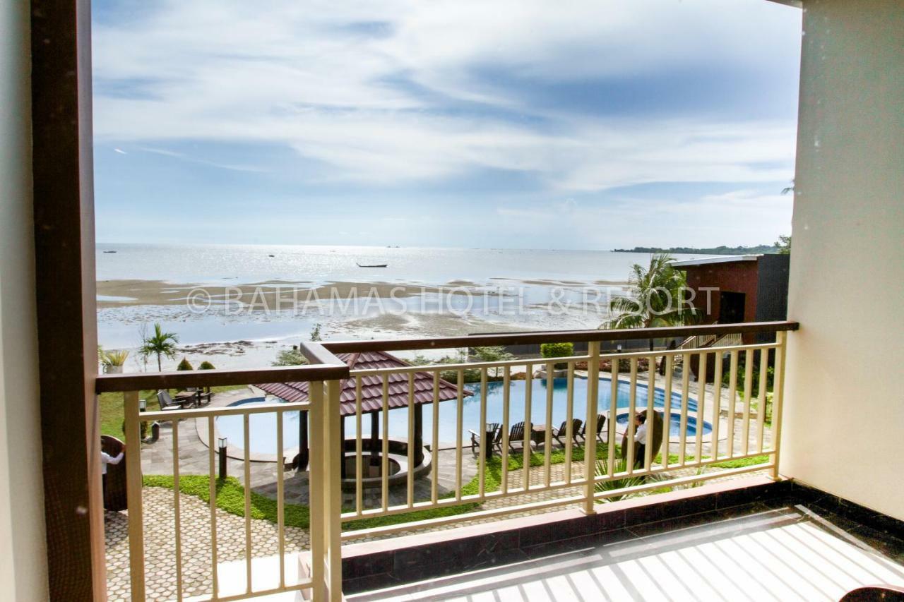 Bahamas Hotel & Resort Tanjung Pandan Eksteriør bilde