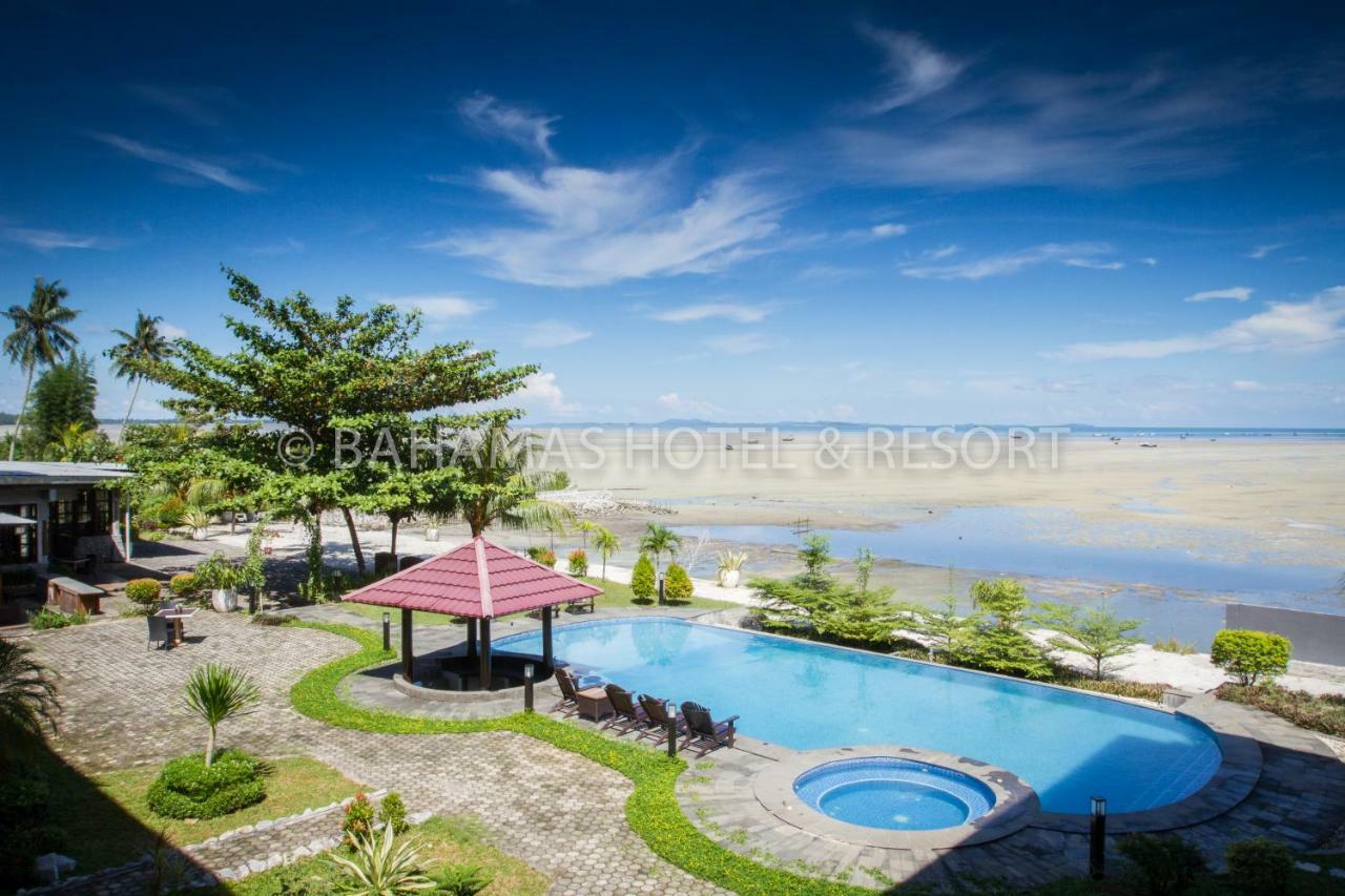 Bahamas Hotel & Resort Tanjung Pandan Eksteriør bilde